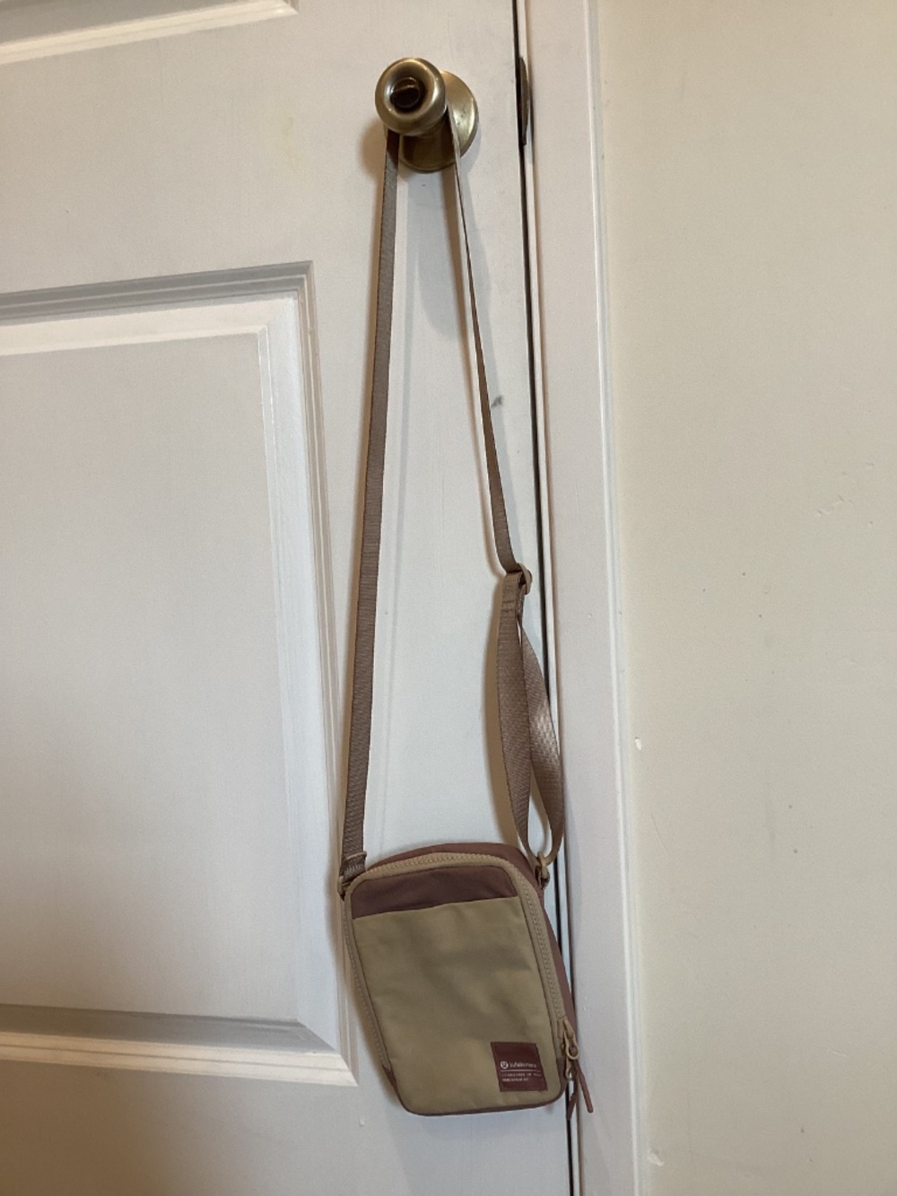 Lululemon crossbody bag. - Picture 2 of 6